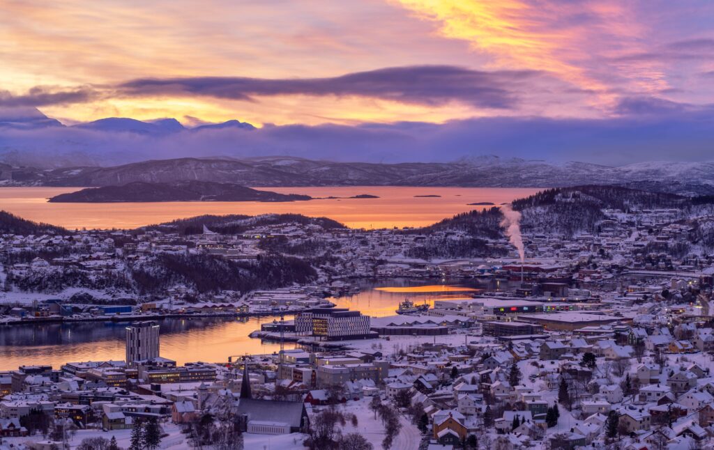 arcticCircleIsland