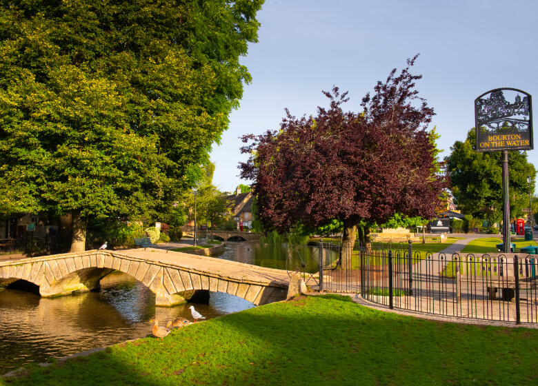 the-river-windrush-bourton-on-the-water